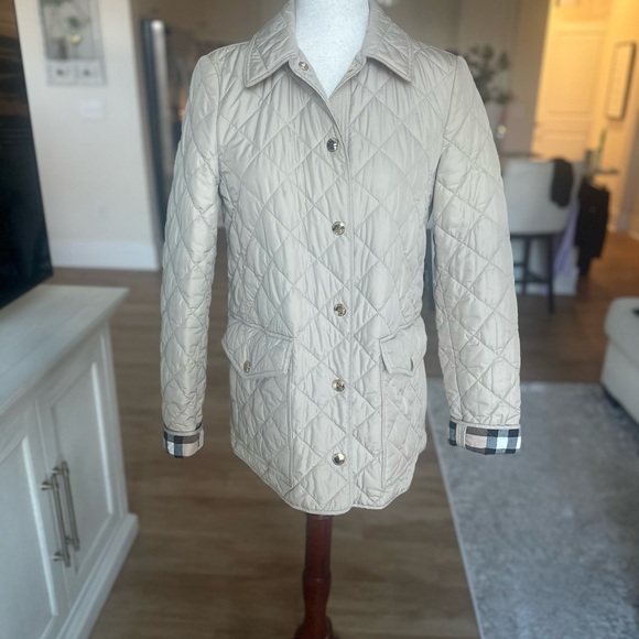 Burberry Jackets & Blazers - Burberry Beige Quilted Puffer Jacket